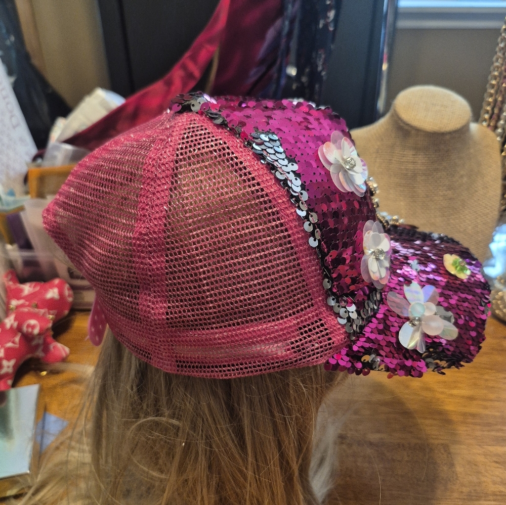 NWT  Sequin Embellished Cap - Picture 8 of 9